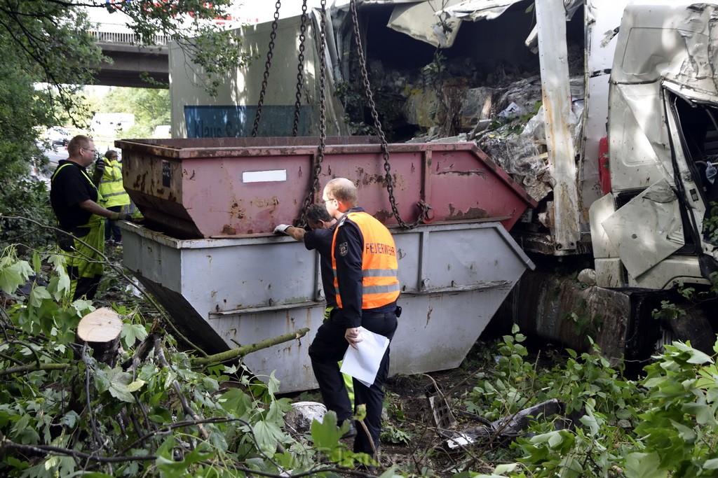 Schwerer VU A 3 Rich Oberhausen Hoehe AK Leverkusen P694.JPG - Miklos Laubert